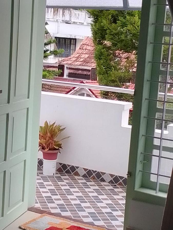 Joseys Homestay Kochi Exterior foto